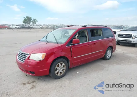 2010 Chrysler Town & Country Touring from USA, damaged, VIN 2A4RR5D19AR221398